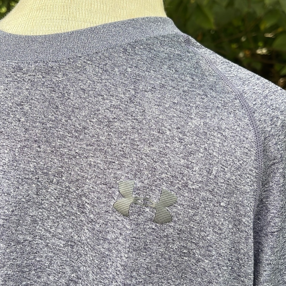 Under Armour short sleeve loose heat gear Heather gray men’s size large - Picture 5 of 8